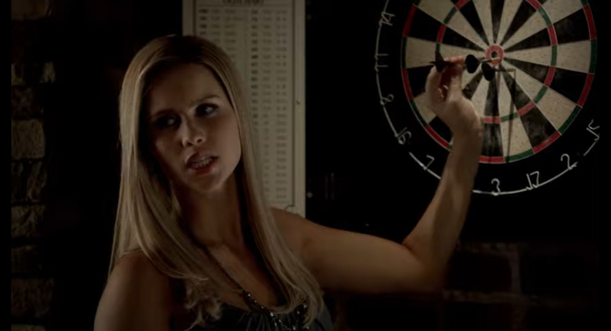 There is a battle of the sexes on The Vampire Diaries.