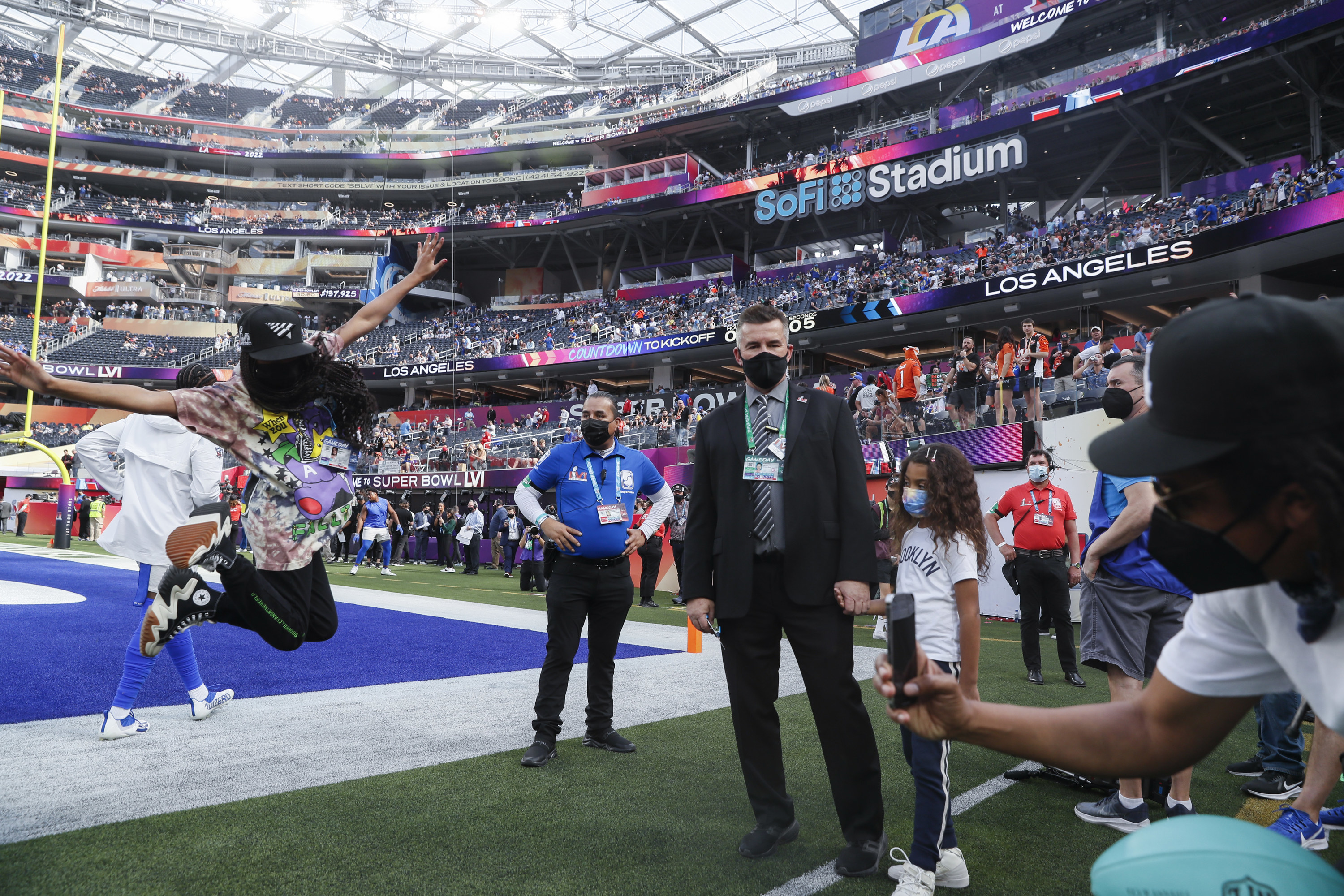 Beyoncé and Jay-Z Give Blue Ivy the Full Super Bowl 2022 Experience