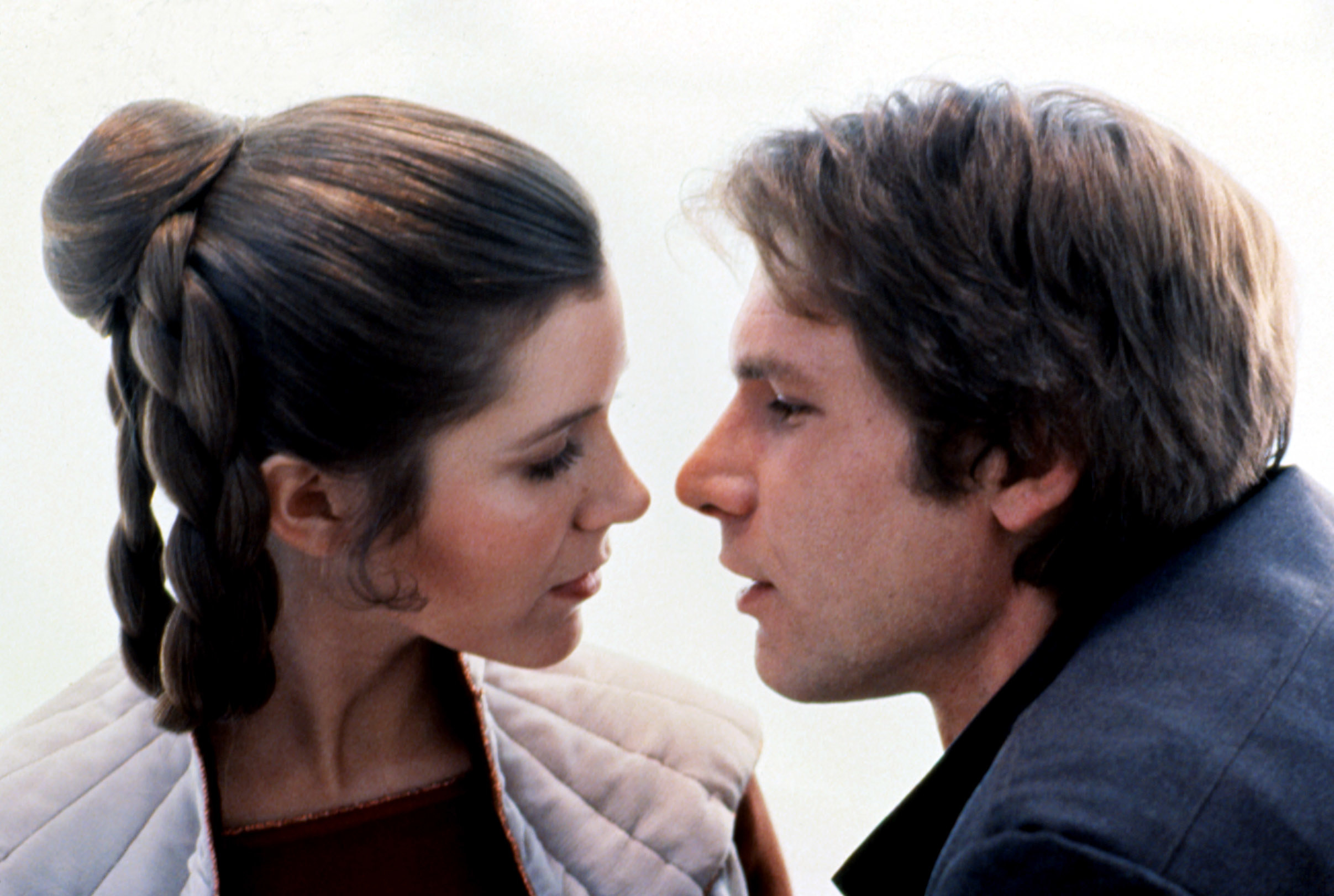 Leia and Han about to kiss
