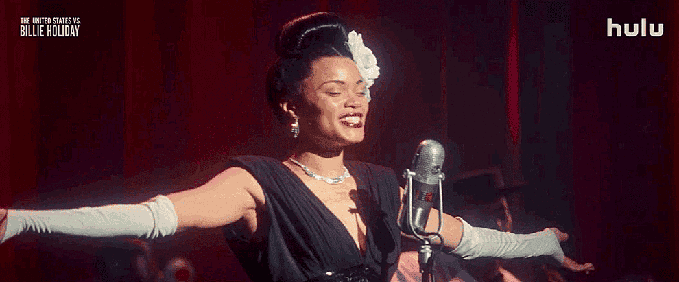 Billie Holiday (Andra Day) performs in front of an audience.