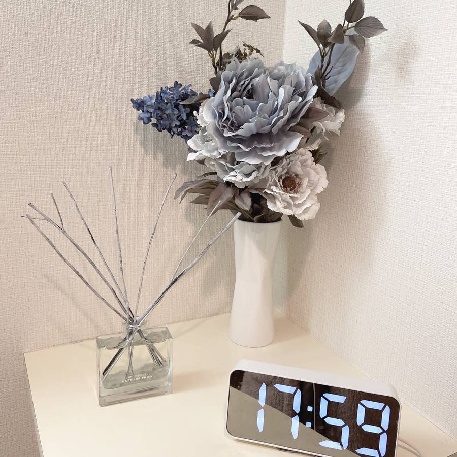 お部屋の生活感が消えた フランフランの きらきらフレグランス スノードームみたいで素敵なの