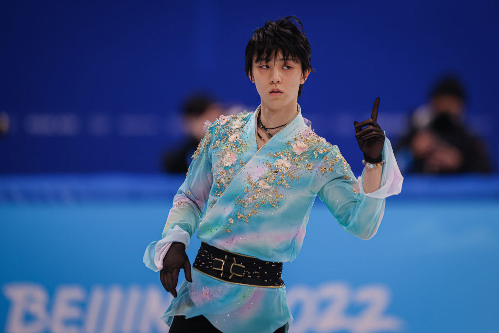 Hanyu competing during the men single skating