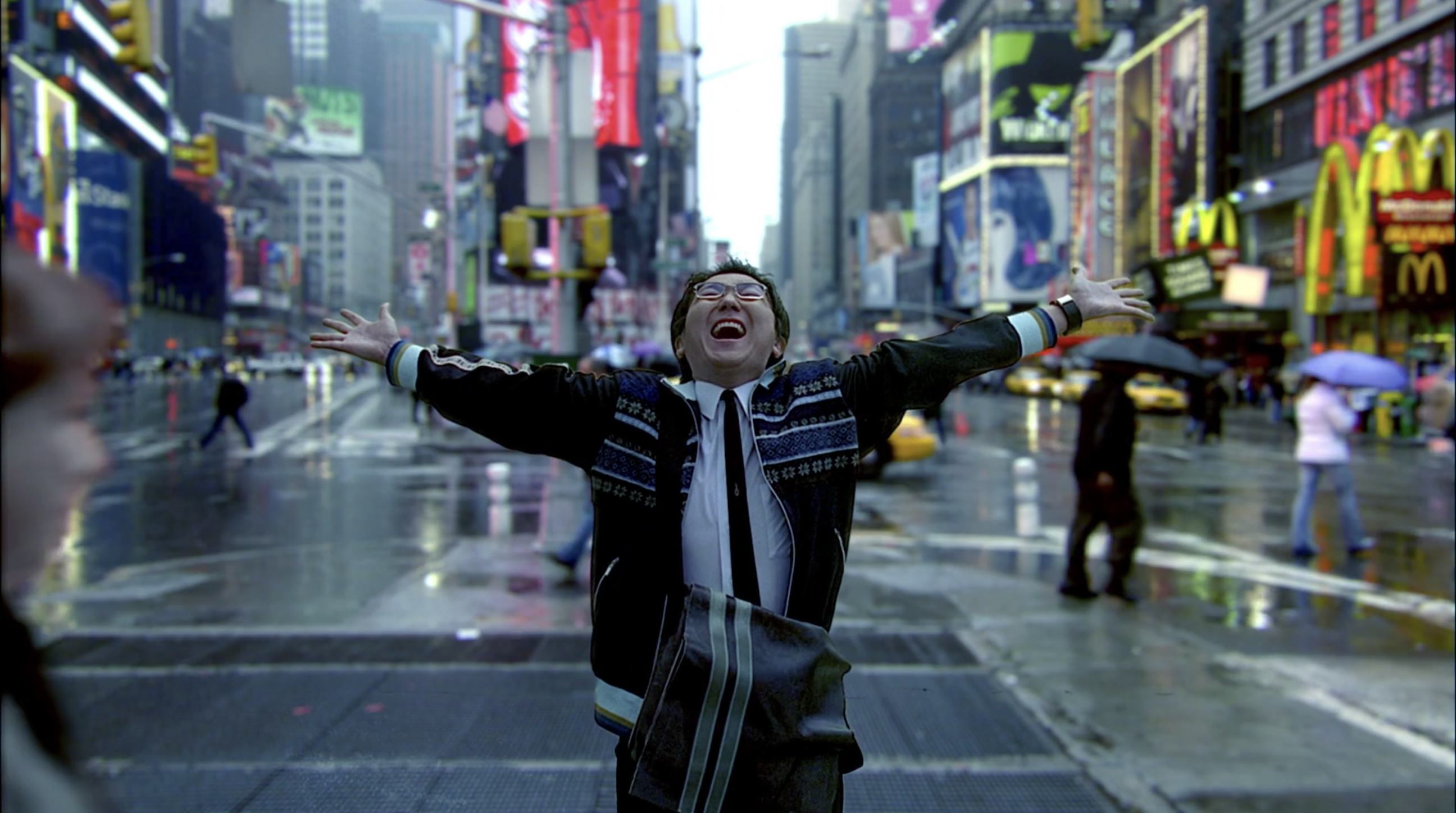 Masi Oka screams in Times Square
