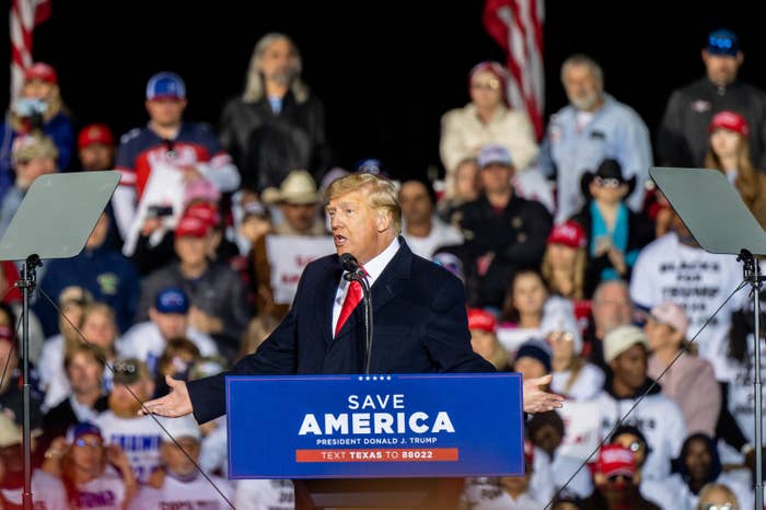 Trump speaks in front of a crowd in Tecas