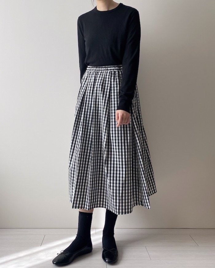 ぽわんとシルエットが可愛い♡GUの「1990円スカート」デザイン良すぎて
