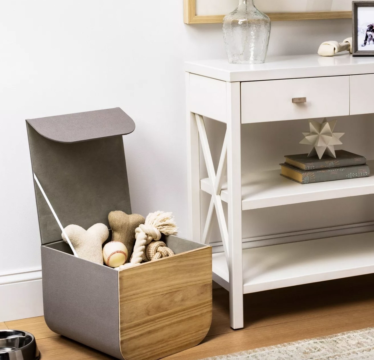 Wood milkcrate with lid