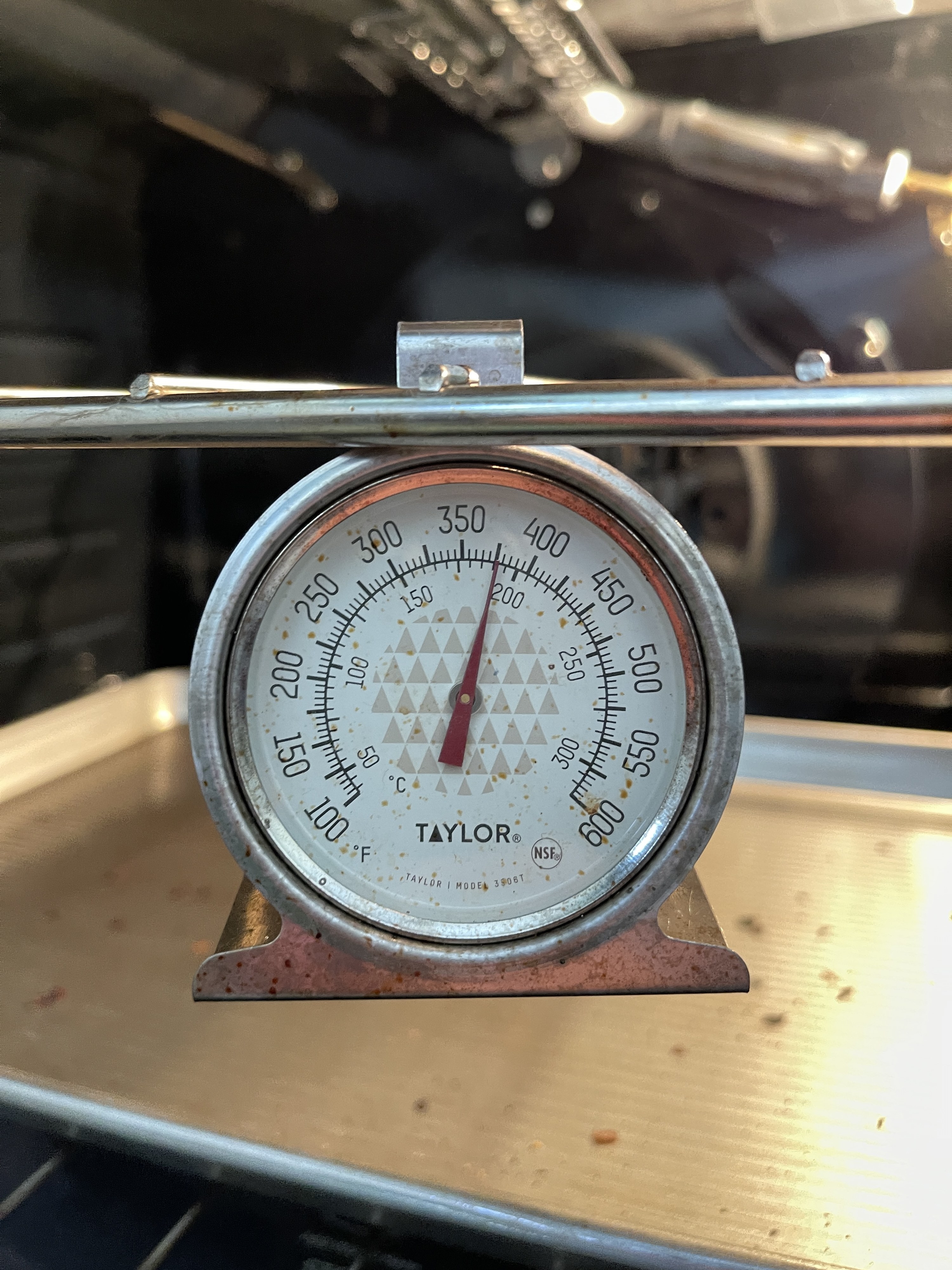 Oven thermometer registering at 375º