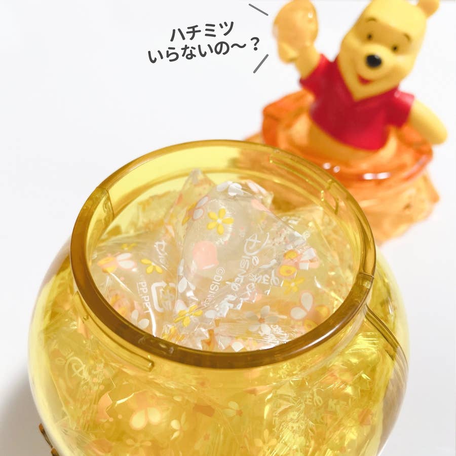 プーさんがこっち見てるぅ ディズニーで見つけた お菓子 が可愛すぎて 仕事めっちゃ頑張れた