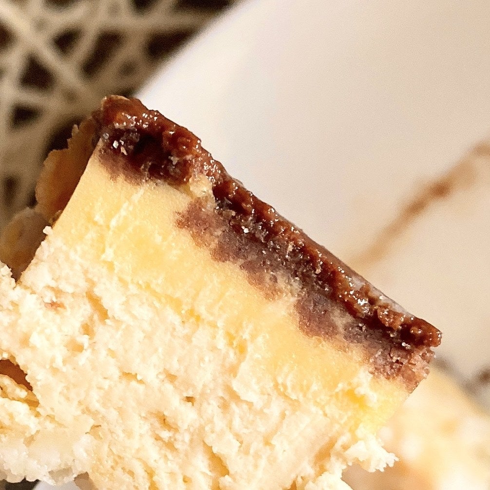 お皿から一瞬で消えた セブンの 激うまスイーツ チーズがみっちり詰まってて幸せ お皿から一瞬で消えた セブンの 激うまスイーツ チーズがみっちり詰まってて幸せ