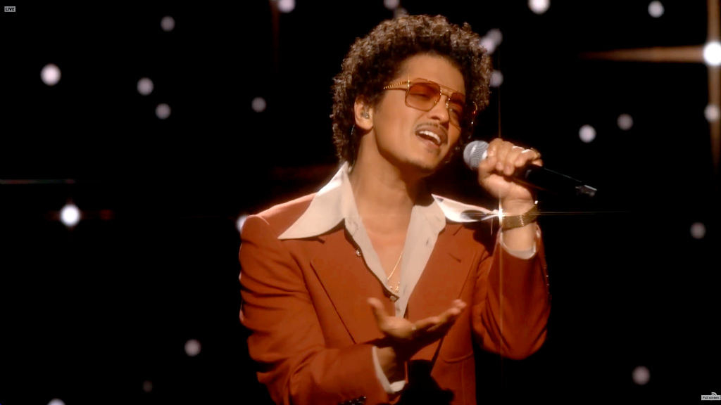 Bruno Mars in a retro suit