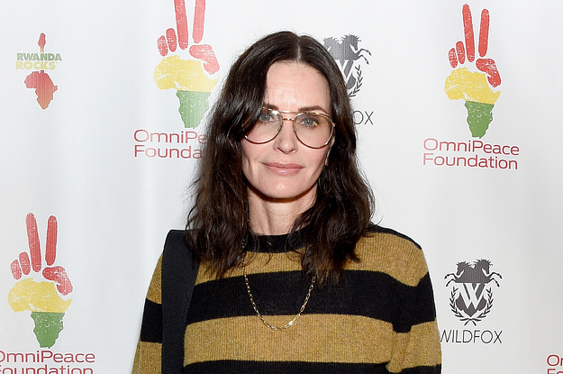 Courteney Cox Opened Up About How Her Appearance Has Changed
Over The Years, And Says She Started “Looking Really Strange” After
Getting Facial Injections