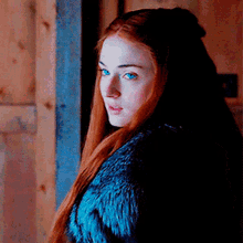 Sansa looking at someone