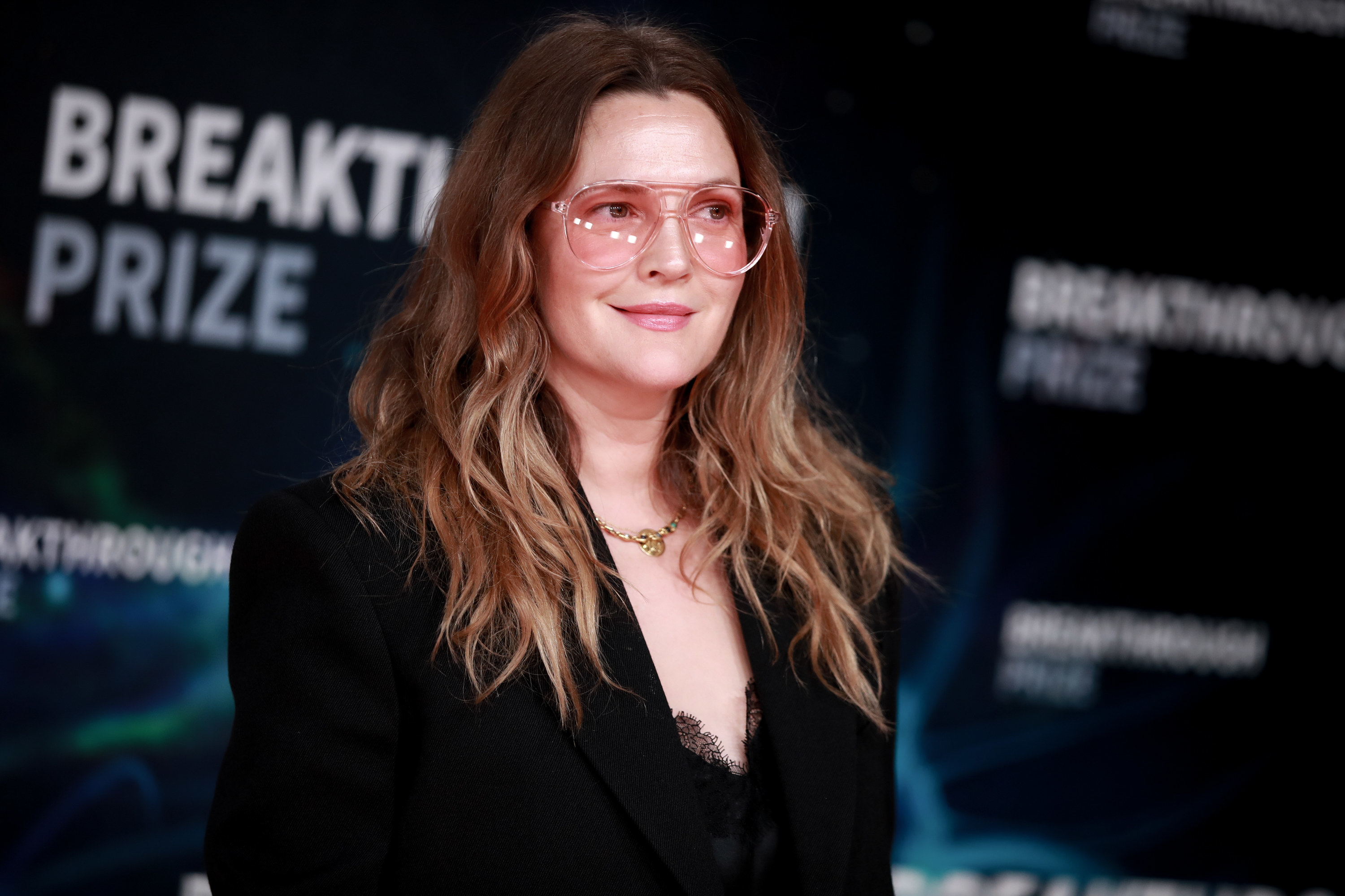 Drew Barrymore at the 8th Annual Breakthrough Prize Ceremony at NASA Ames Research Center