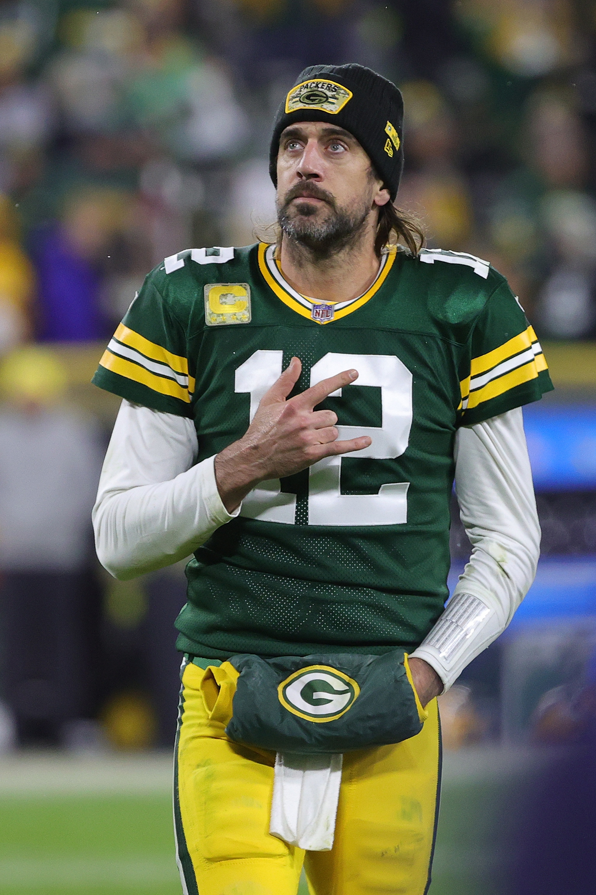 Aaron Rodgers Apologizes to Shailene Woodley After Vaccine Debate – The  Hollywood Reporter