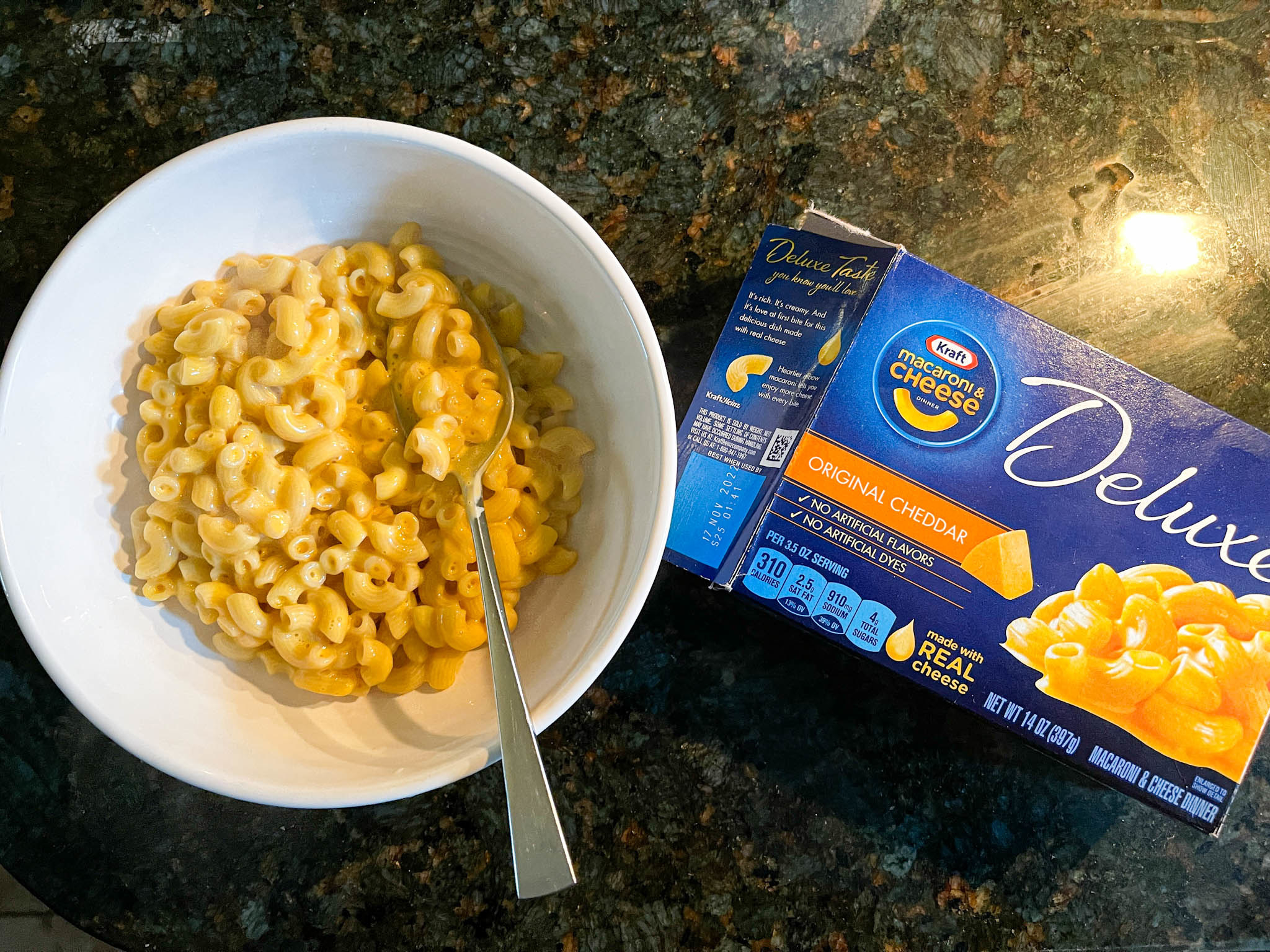 kraft macaroni and cheese in bowl