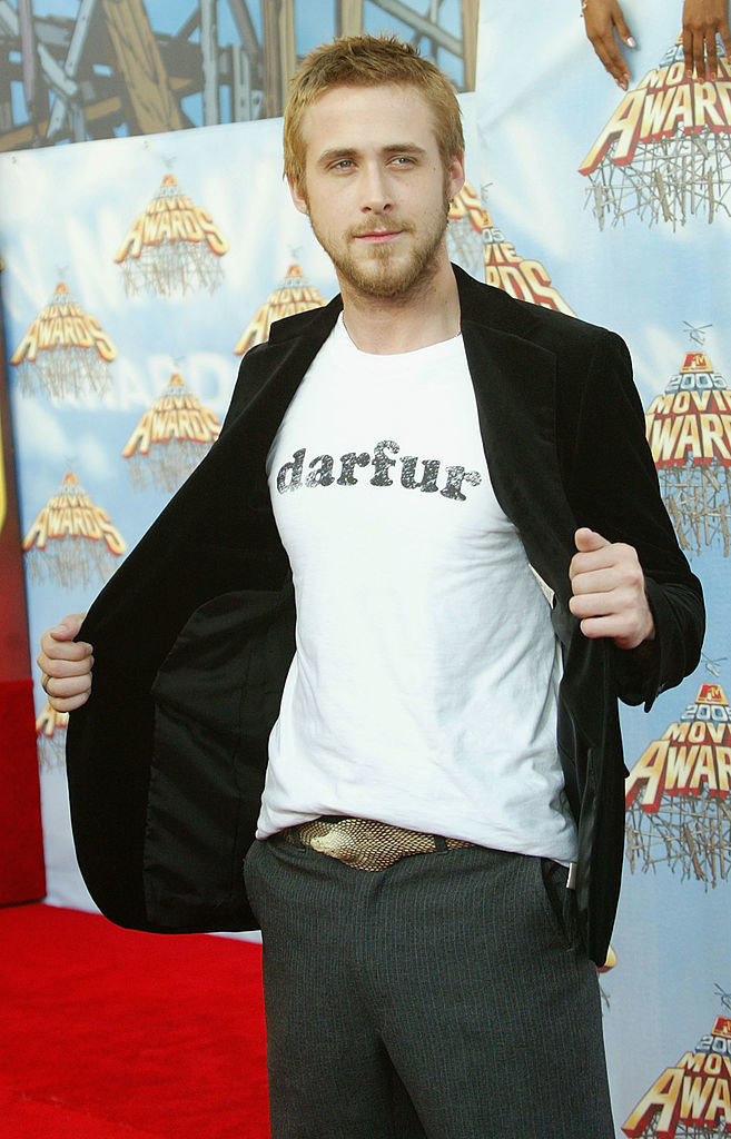 Ryan gosling in his darfur shirt