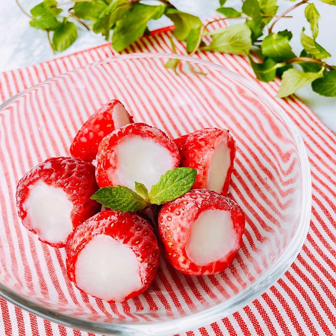 まるごと練乳いちごアイス【材料2つ】ただ冷凍するだけ レシピ