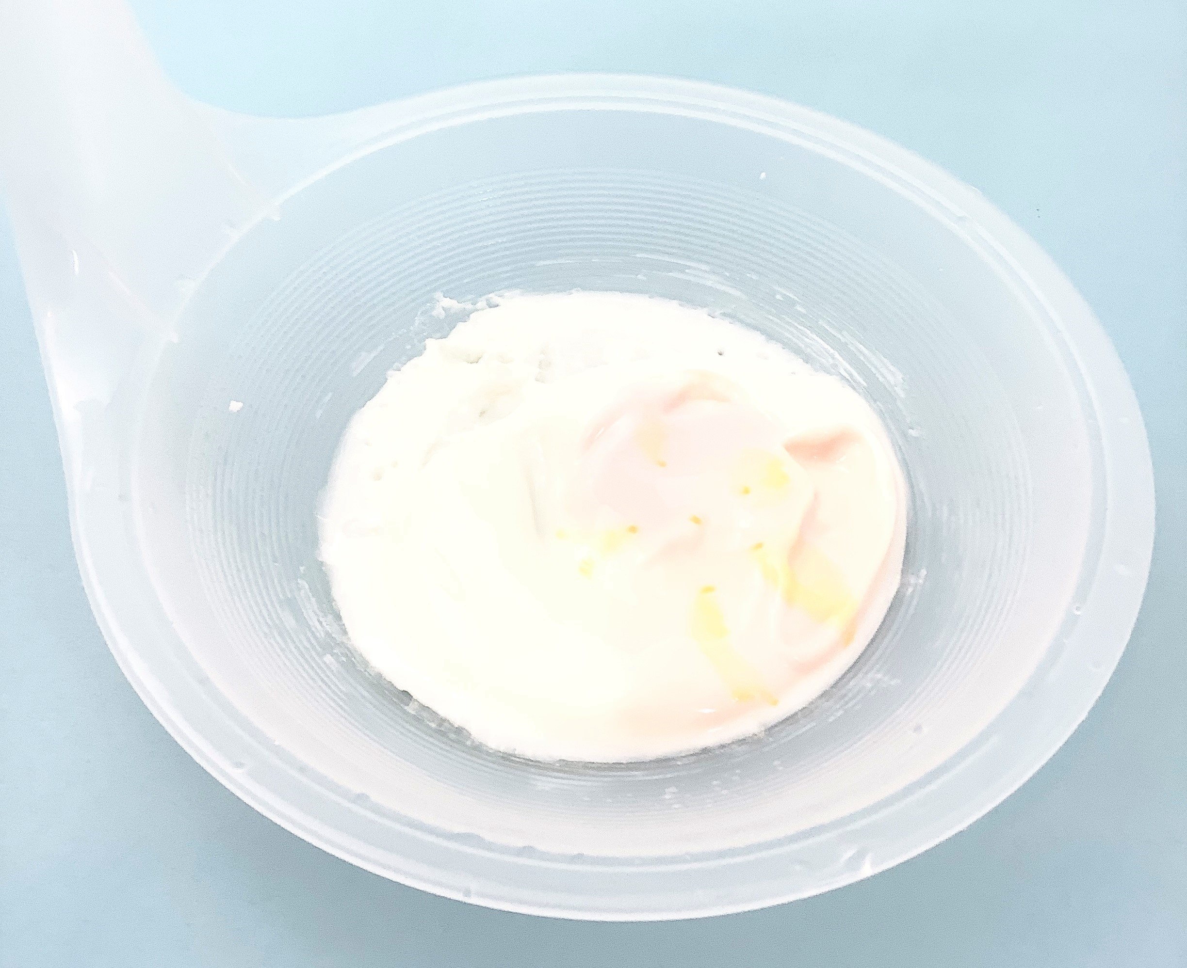 ダイソーのオススメのグッズ「電子レンジ調理器（どんぶり・目玉焼き）」