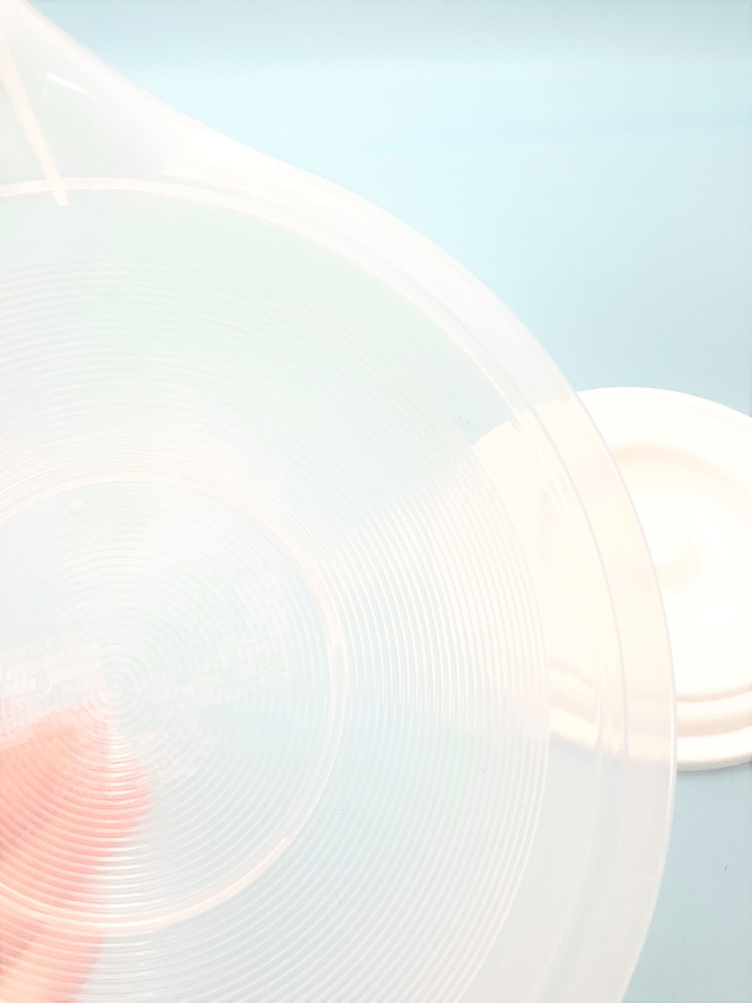 ダイソーのオススメのグッズ「電子レンジ調理器（どんぶり・目玉焼き）」