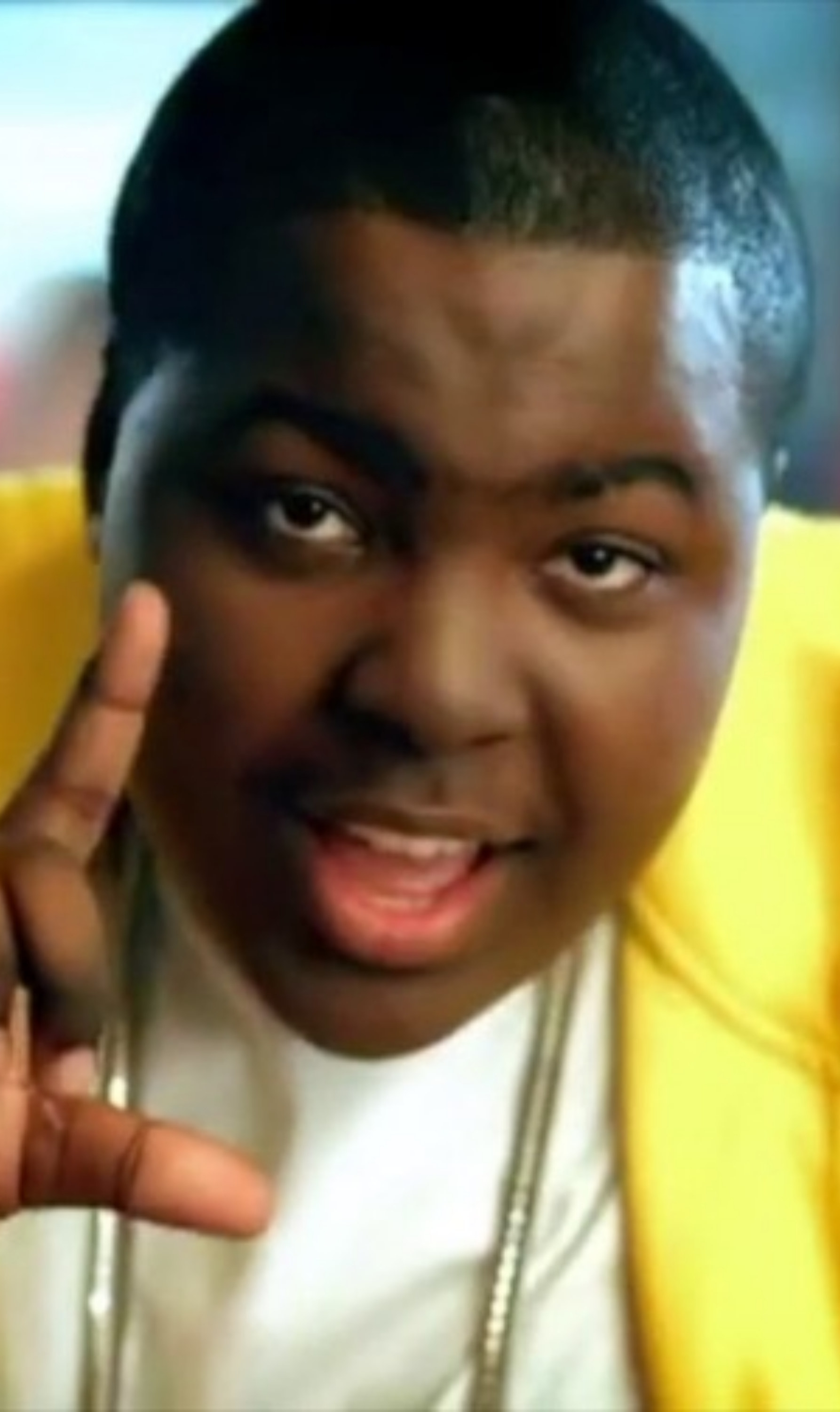 Kingston in the &quot;Beautiful Girls&quot; music video