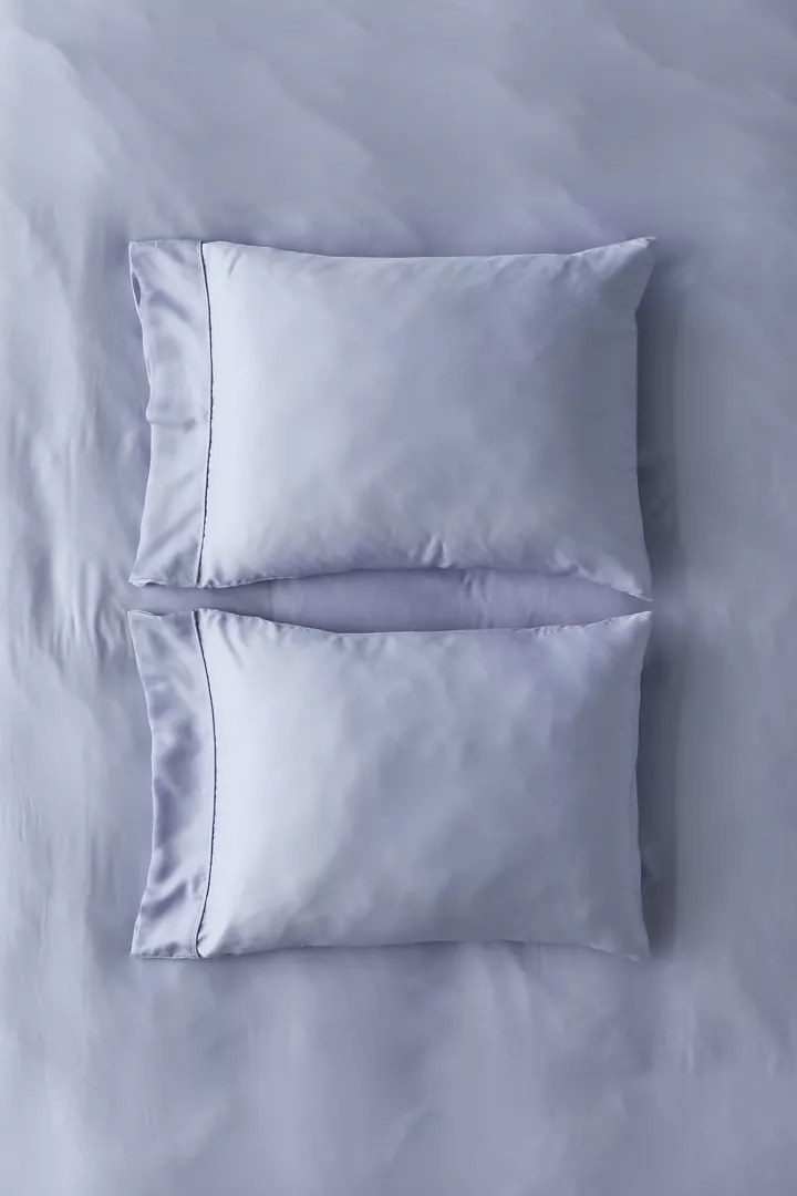 The pillowcases in the color Sky