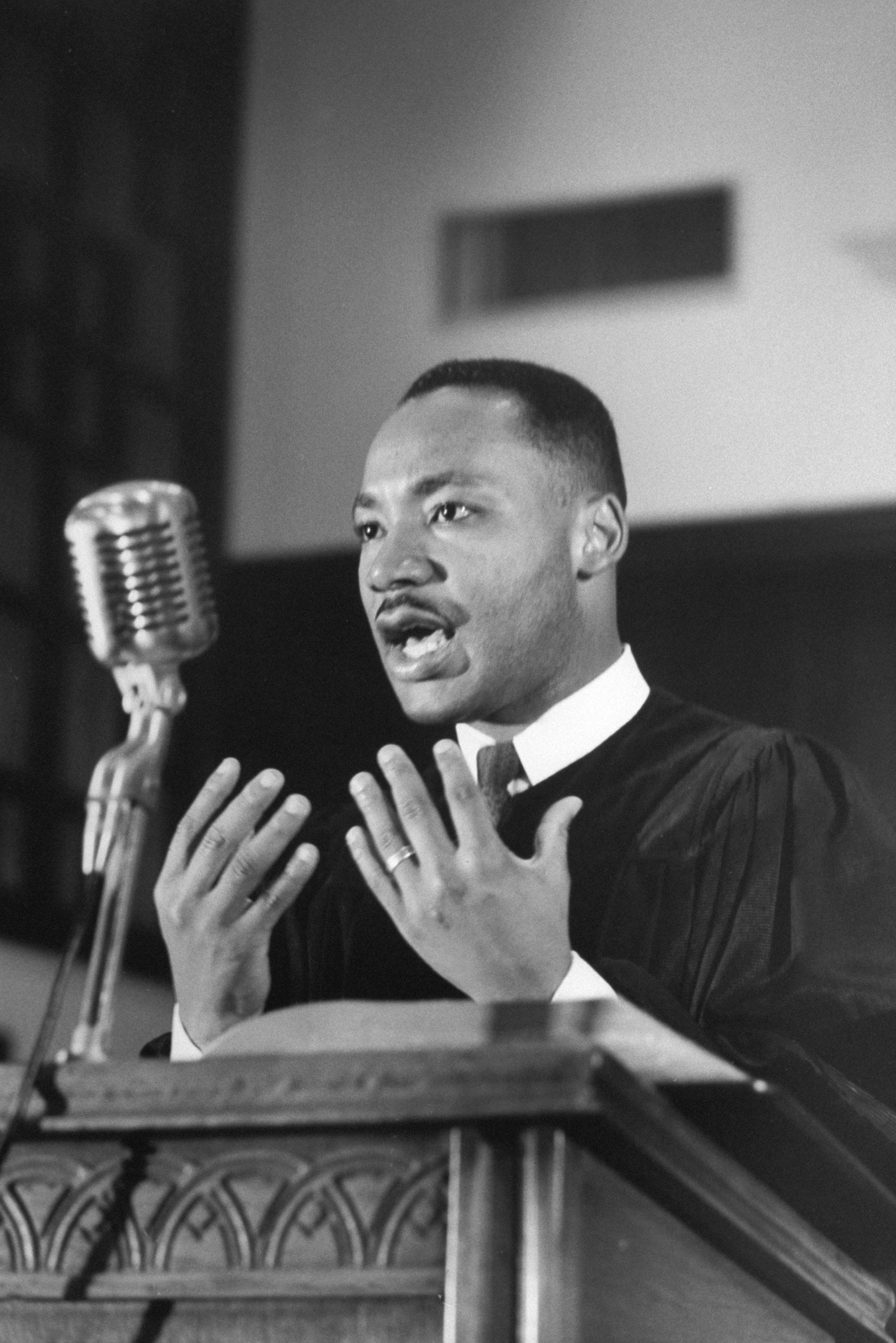 Dr. King preaching