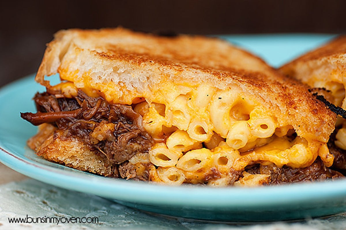 23 Glorious Ways Eat Mac & Cheese