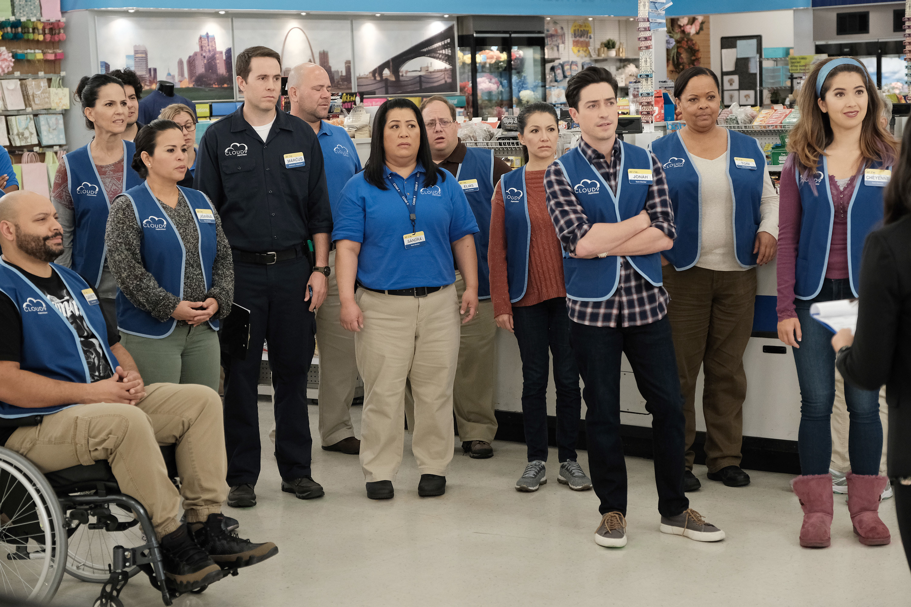 Superstore: Uma Loja de Inconveniências Legendas