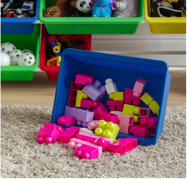 Set de cajas de plástico en colores vivos