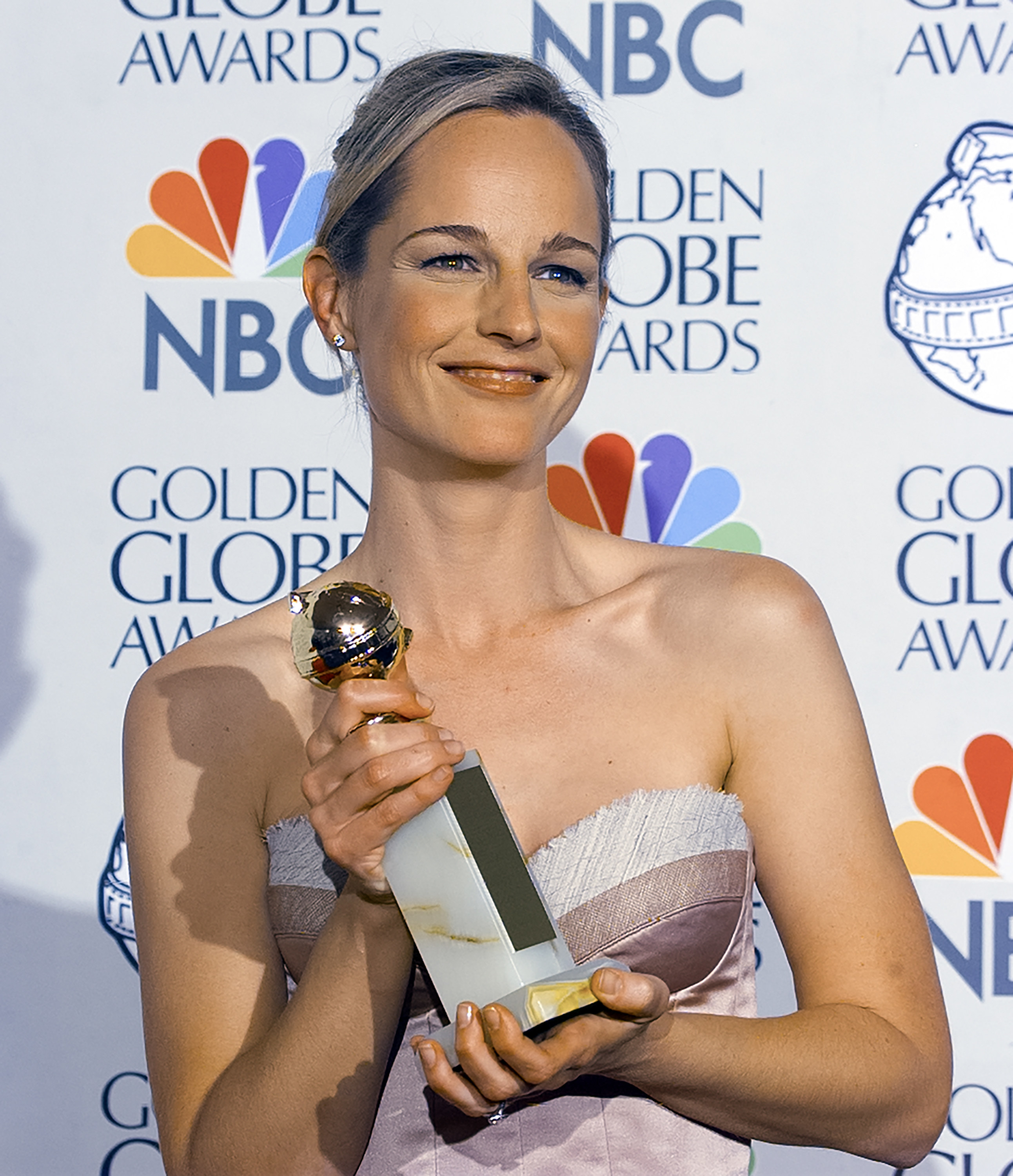 Helen Hunt with an award