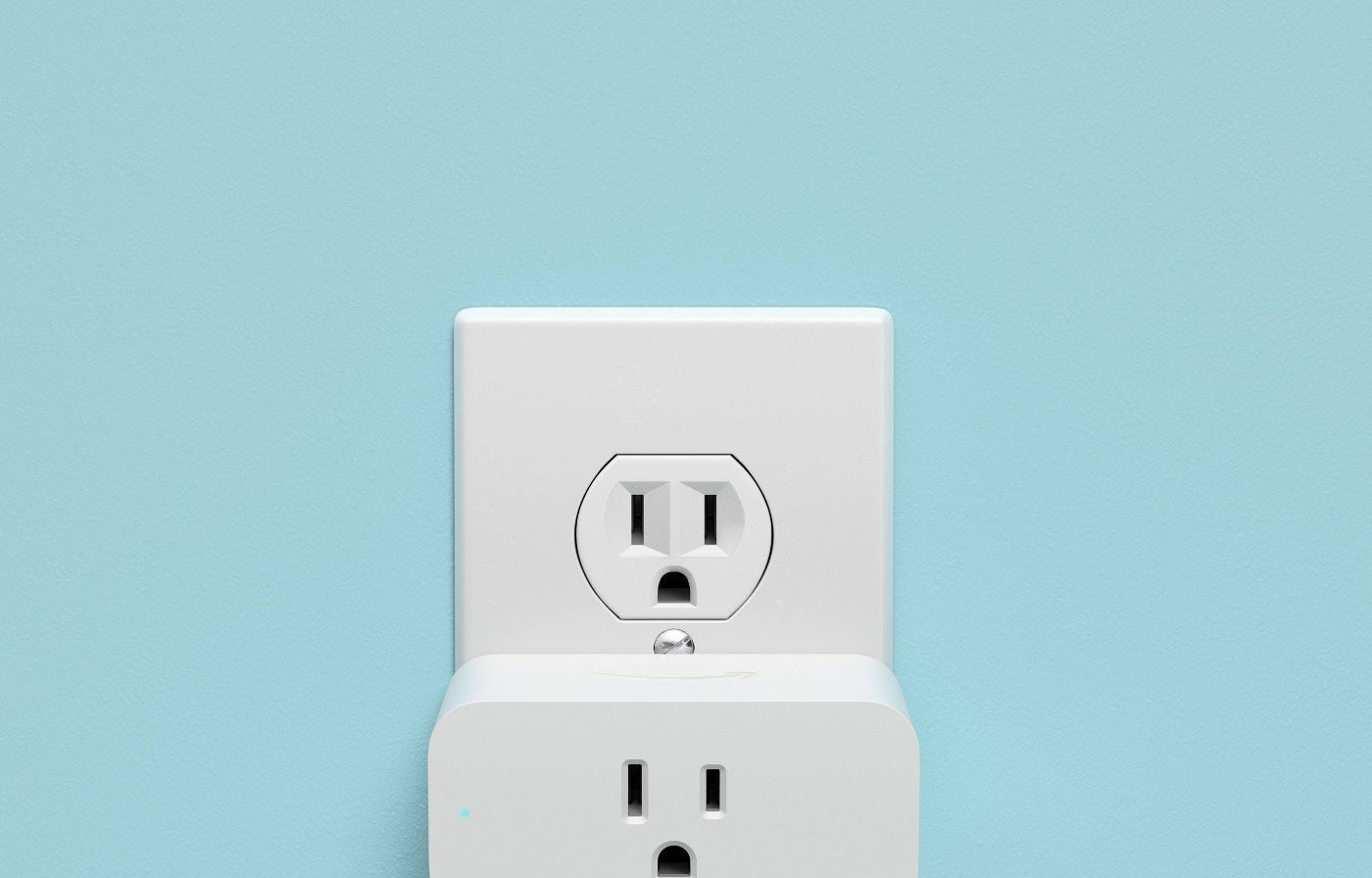 The smart plug in a switchplate