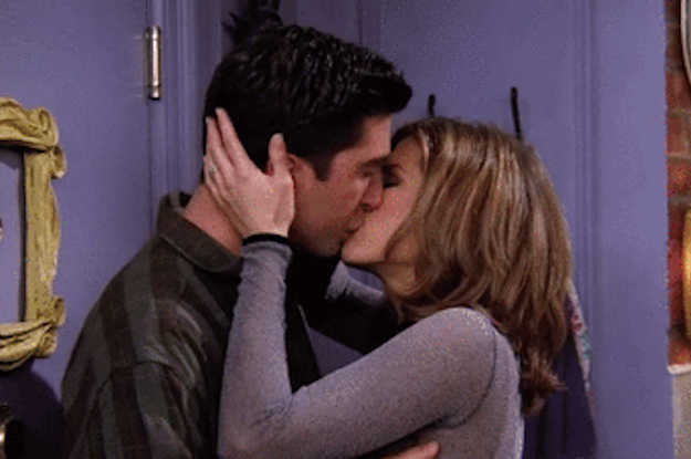 ross and rachel kissing