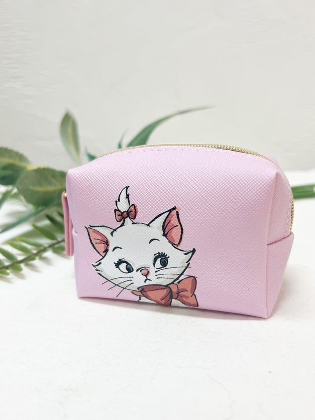 一目惚れして即カゴへ しまむら ディズニーストア セリアで見つけた キャラポーチ が反則級に可愛い