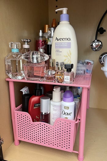 a different reveiwer using the organizer for beauty products
