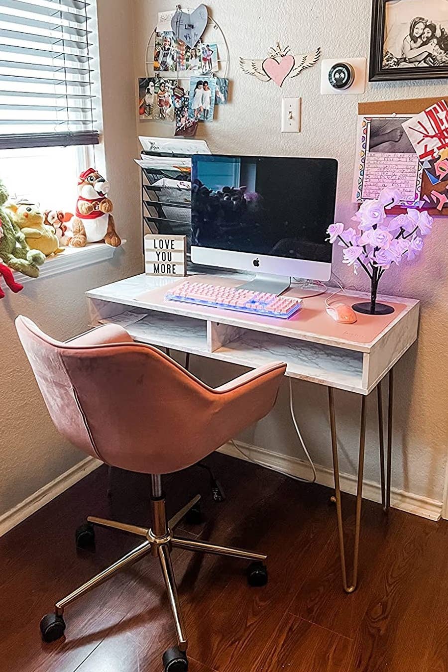 5 Ideas For Setting Up a Desk in Your Bedroom