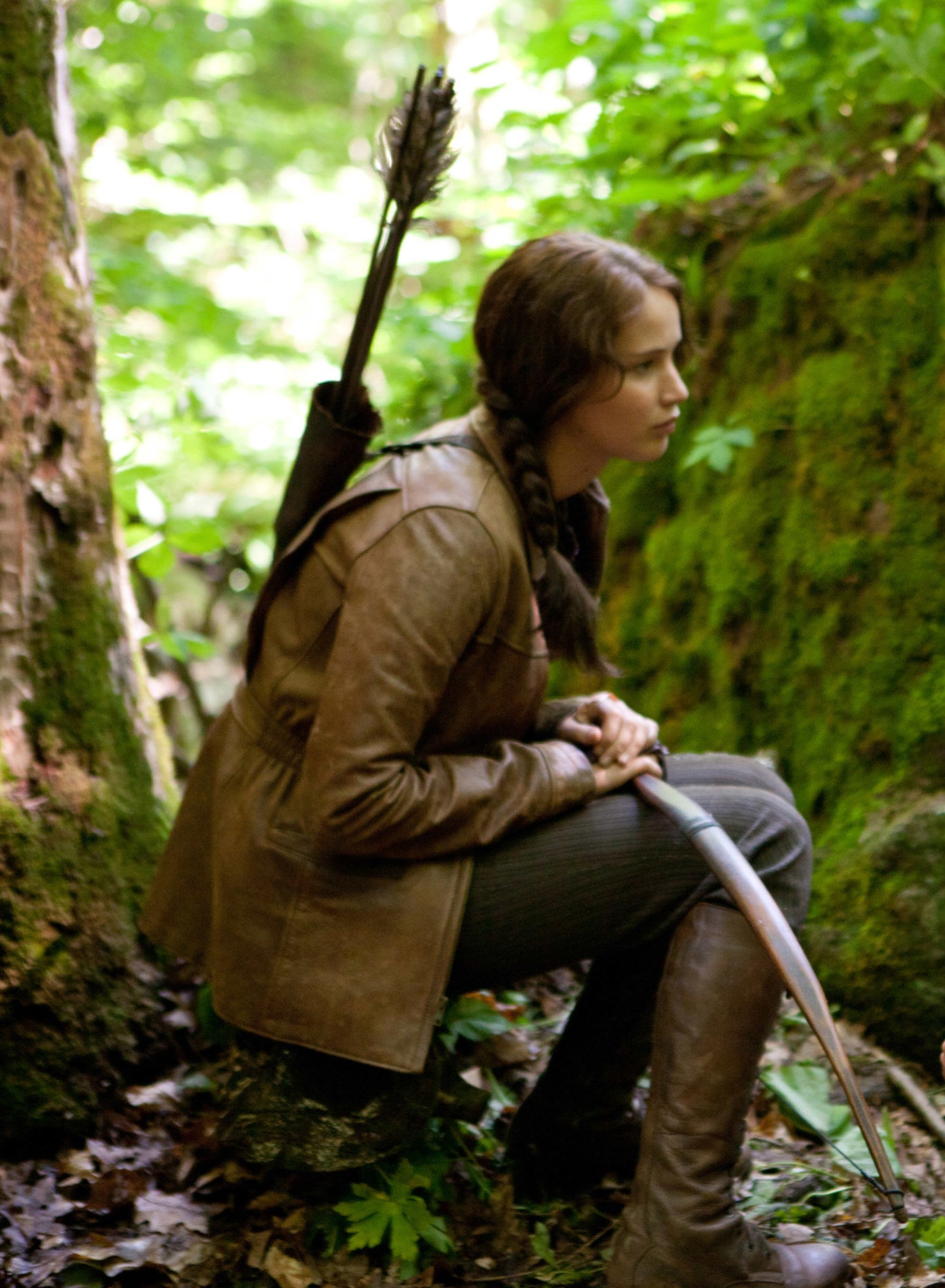 Gale and Katniss speak in the woods