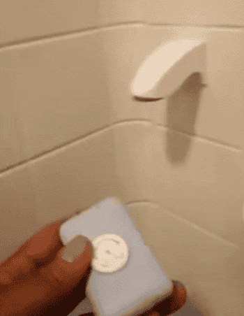 A customer review video of them attaching the soap with the magnet