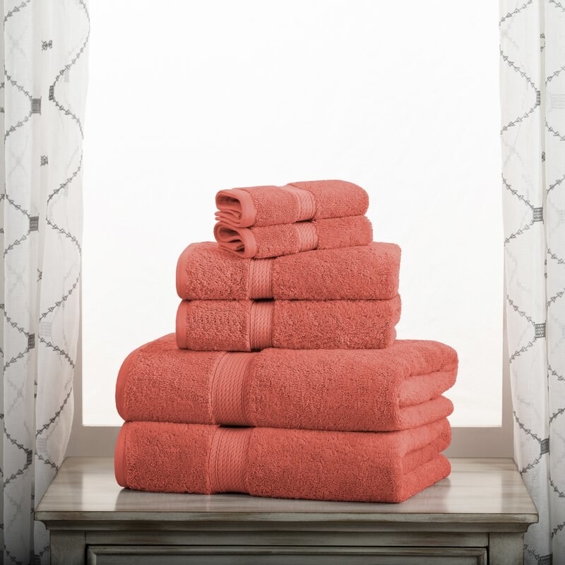 The towels in the color Coral