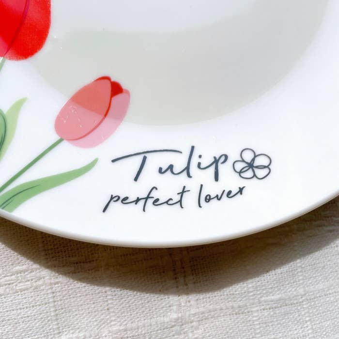 Seria(セリア)のおすすめ雑貨「プレートL チューリップ」