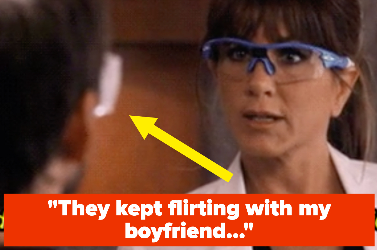 Jennifer Anniston talking to Charlie Day on "Horrible Bosses"