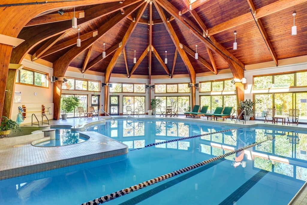 the large indoor pool