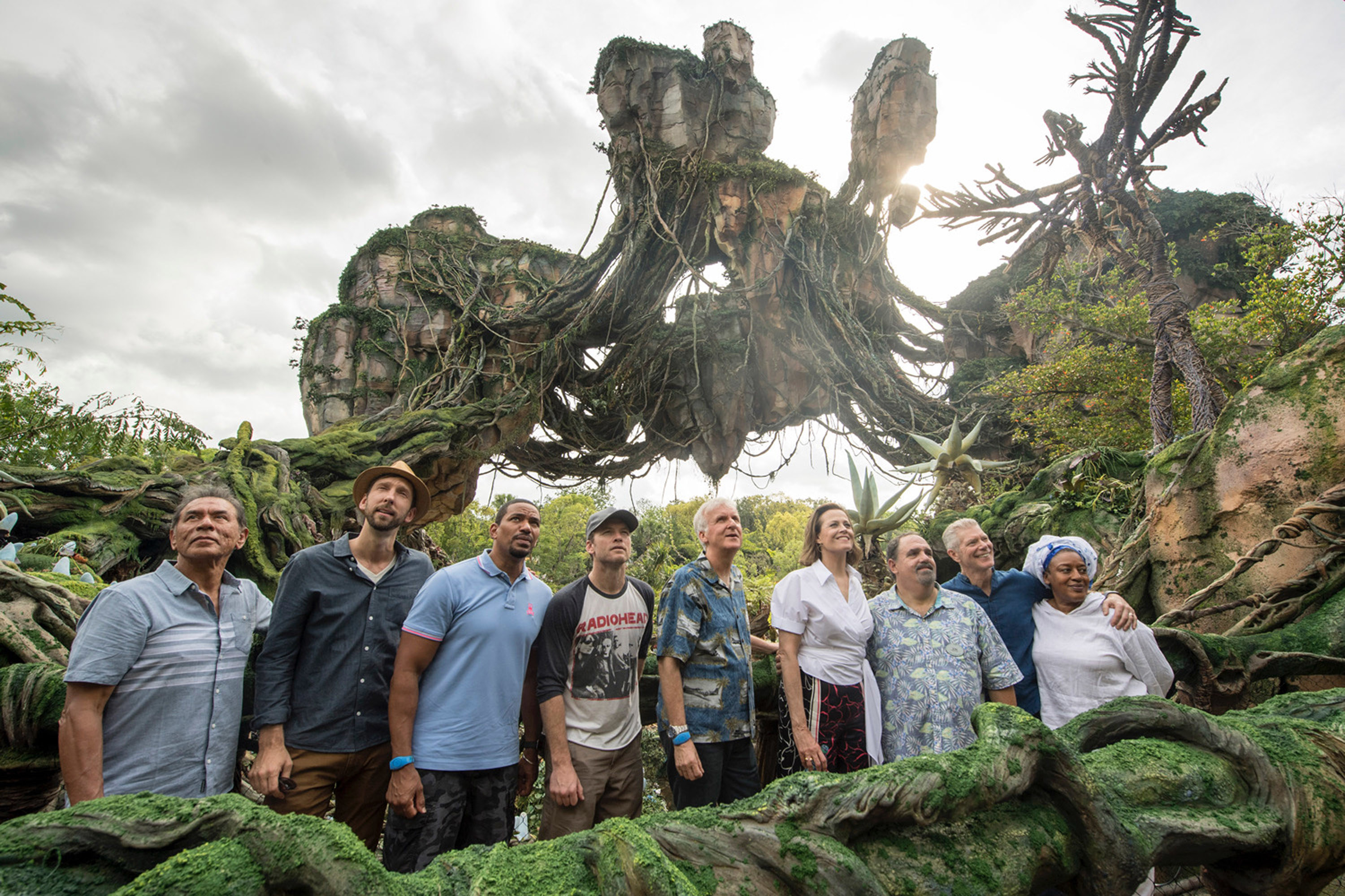 James Cameron and the cast of &quot;Avator&quot; at Disney&#x27;s Animal Kingdom in 2017