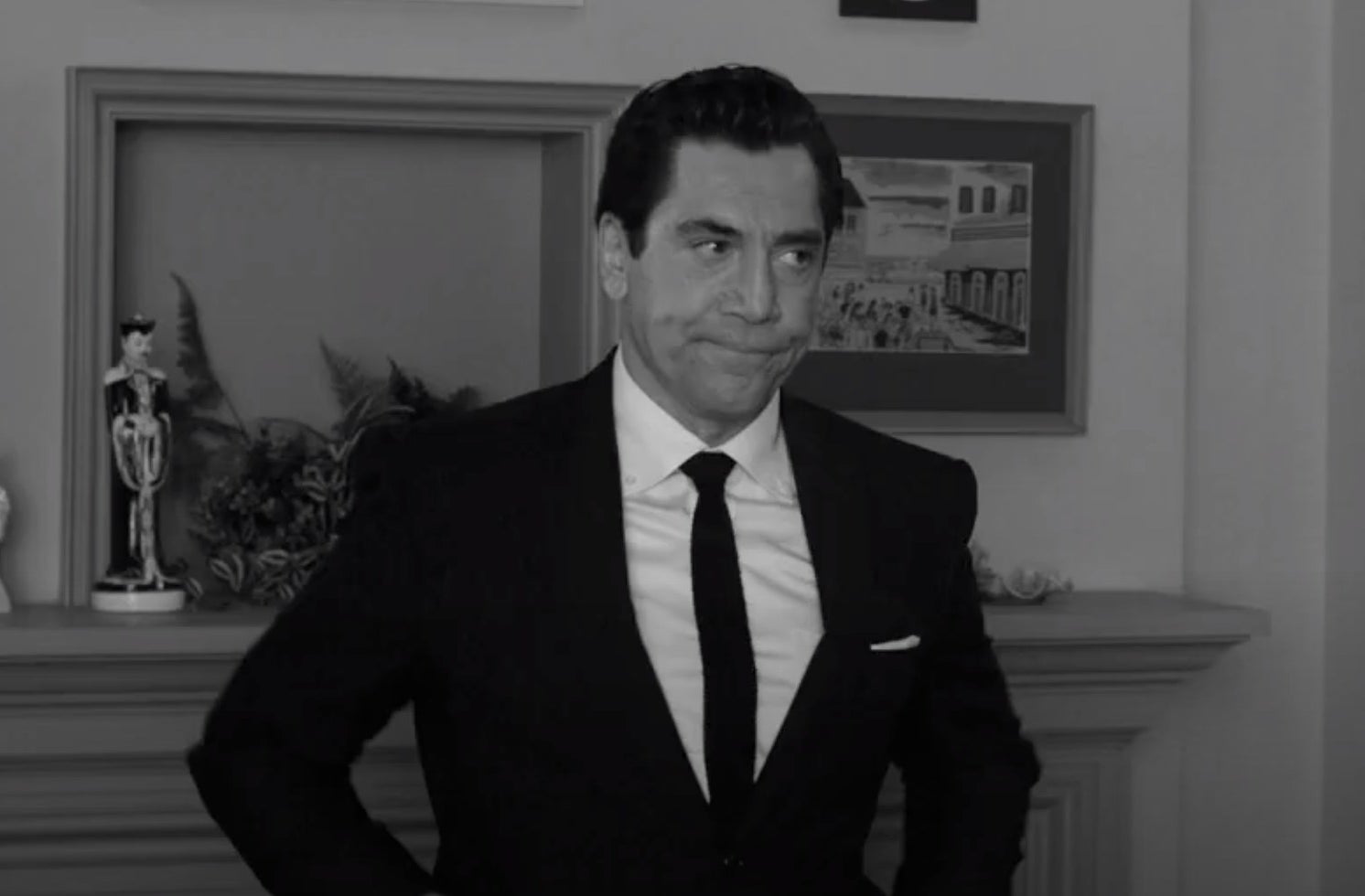 Javier Bardem in a suit and tie as Ricky Ricardo in &quot;Being the Ricardos&quot;