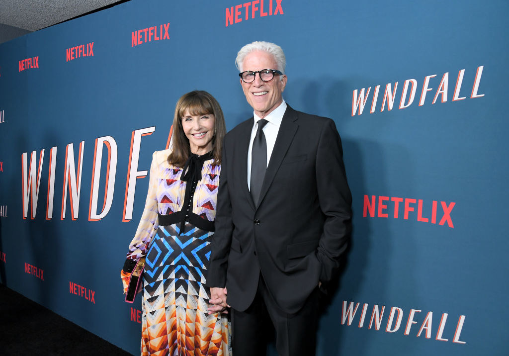 ted and mary are at the winfall premiere holding hands