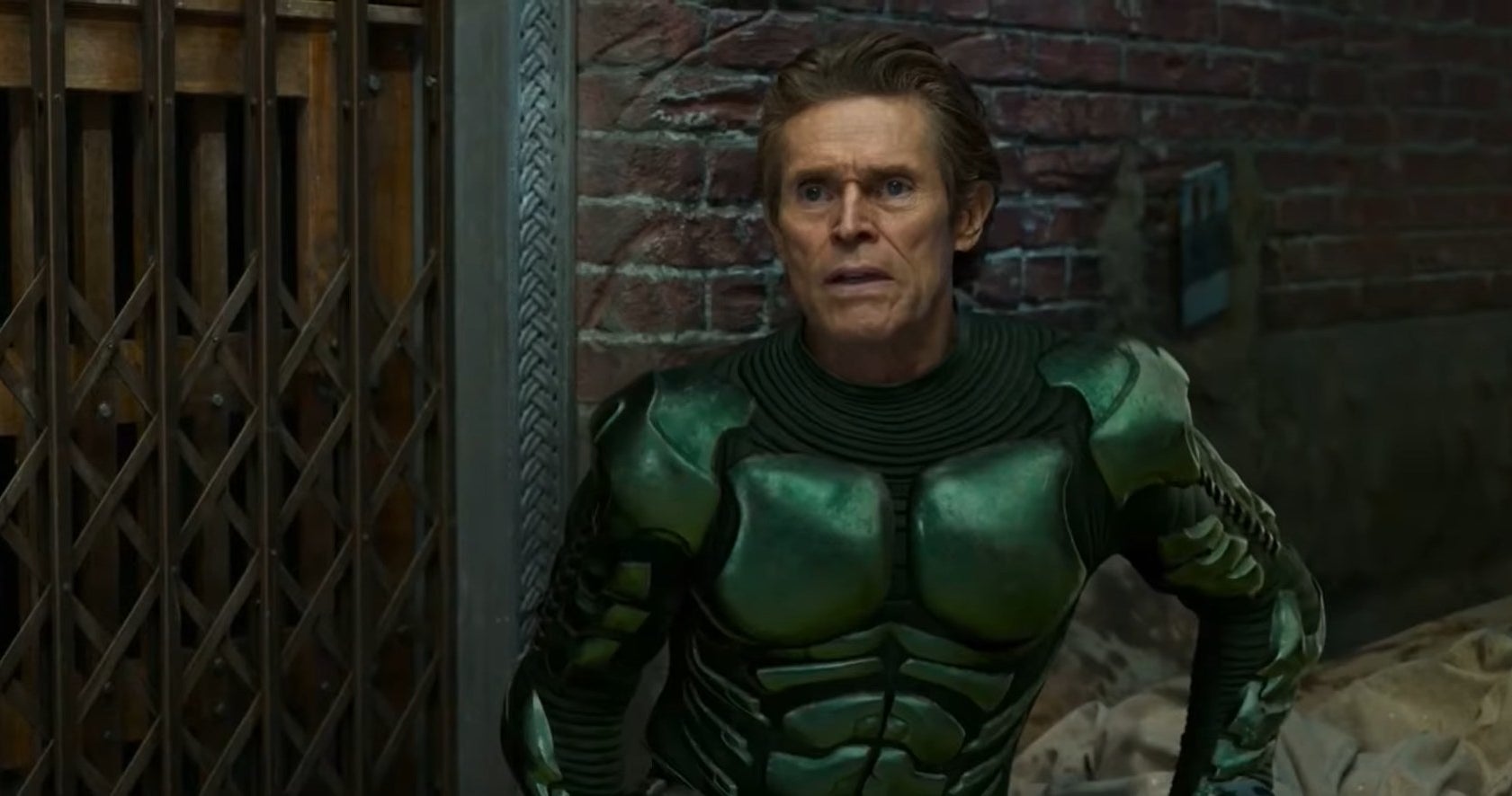 Normal Osborn wearing his Goblin suit in an alley in &quot;Spider-Man: No Way Home&quot;