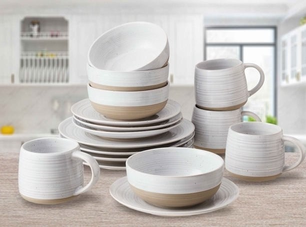An image of a 12-piece dinnerware set