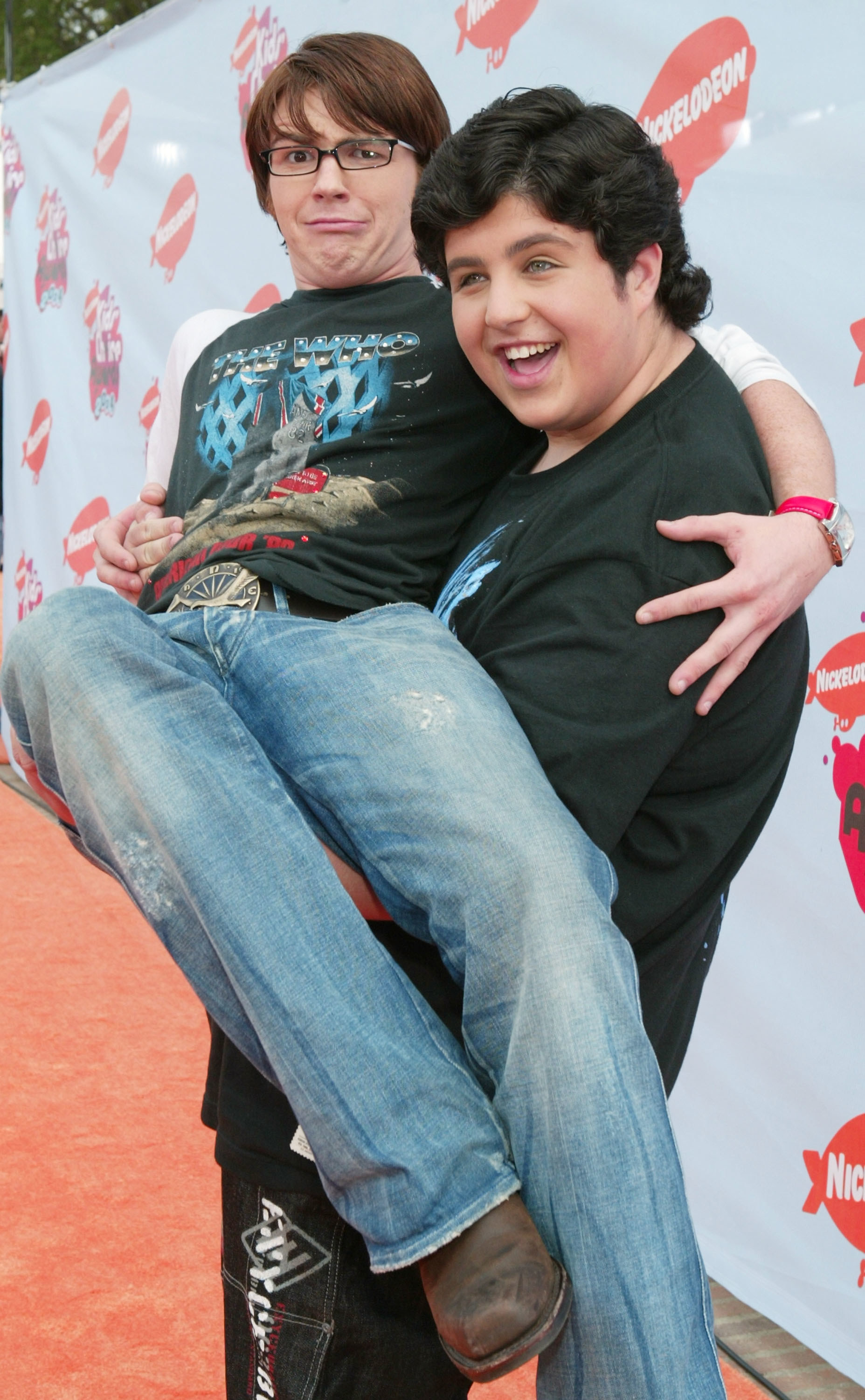 Josh Peck says that he and Drake Bell aren't friends anymore