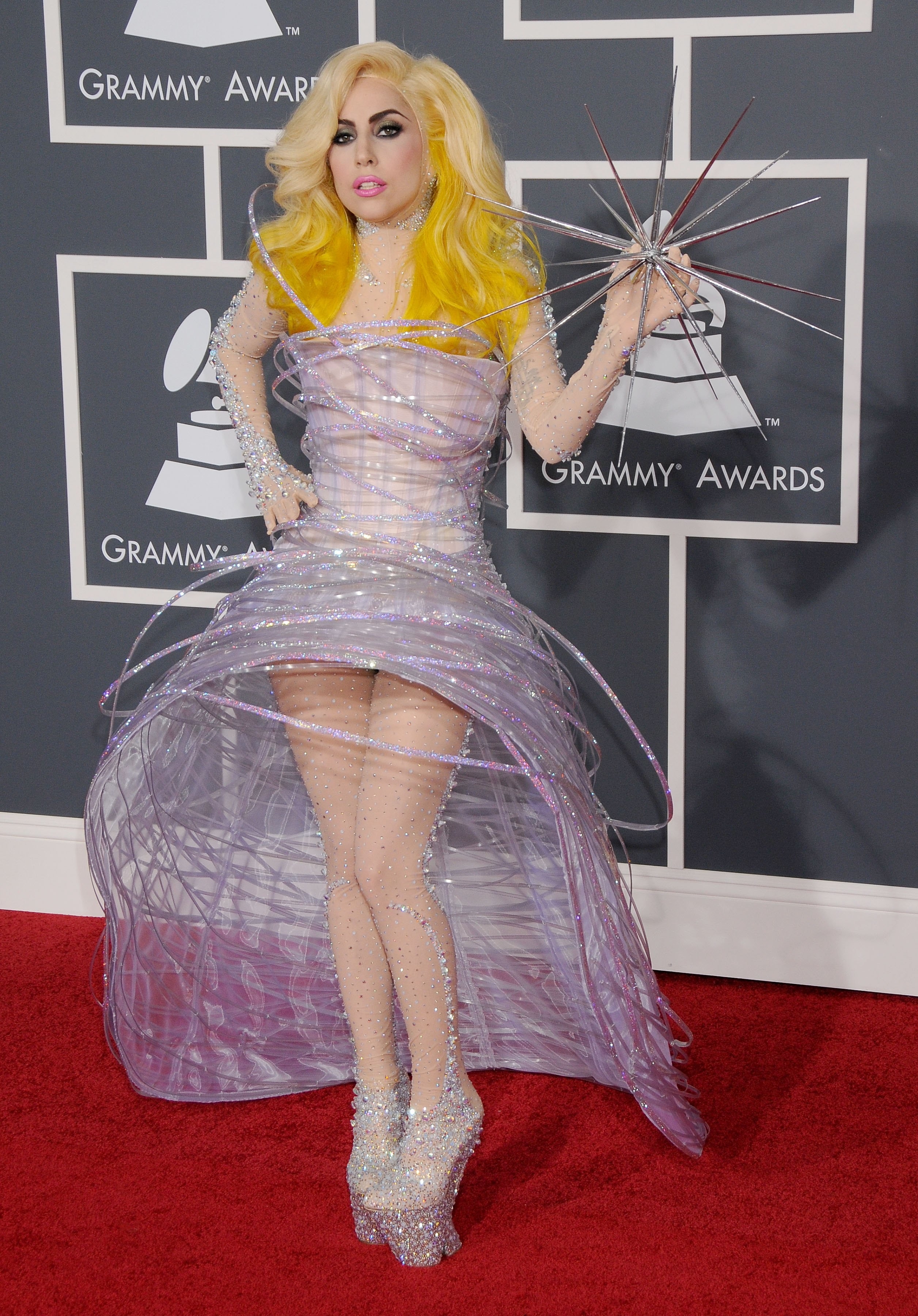 23 Fotos que muestran c mo cambi  la moda de los Grammy - 34