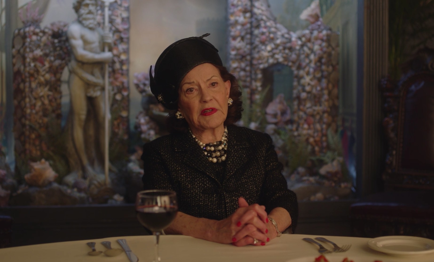 Kelly Bishop in the marvelous mrs maisel
