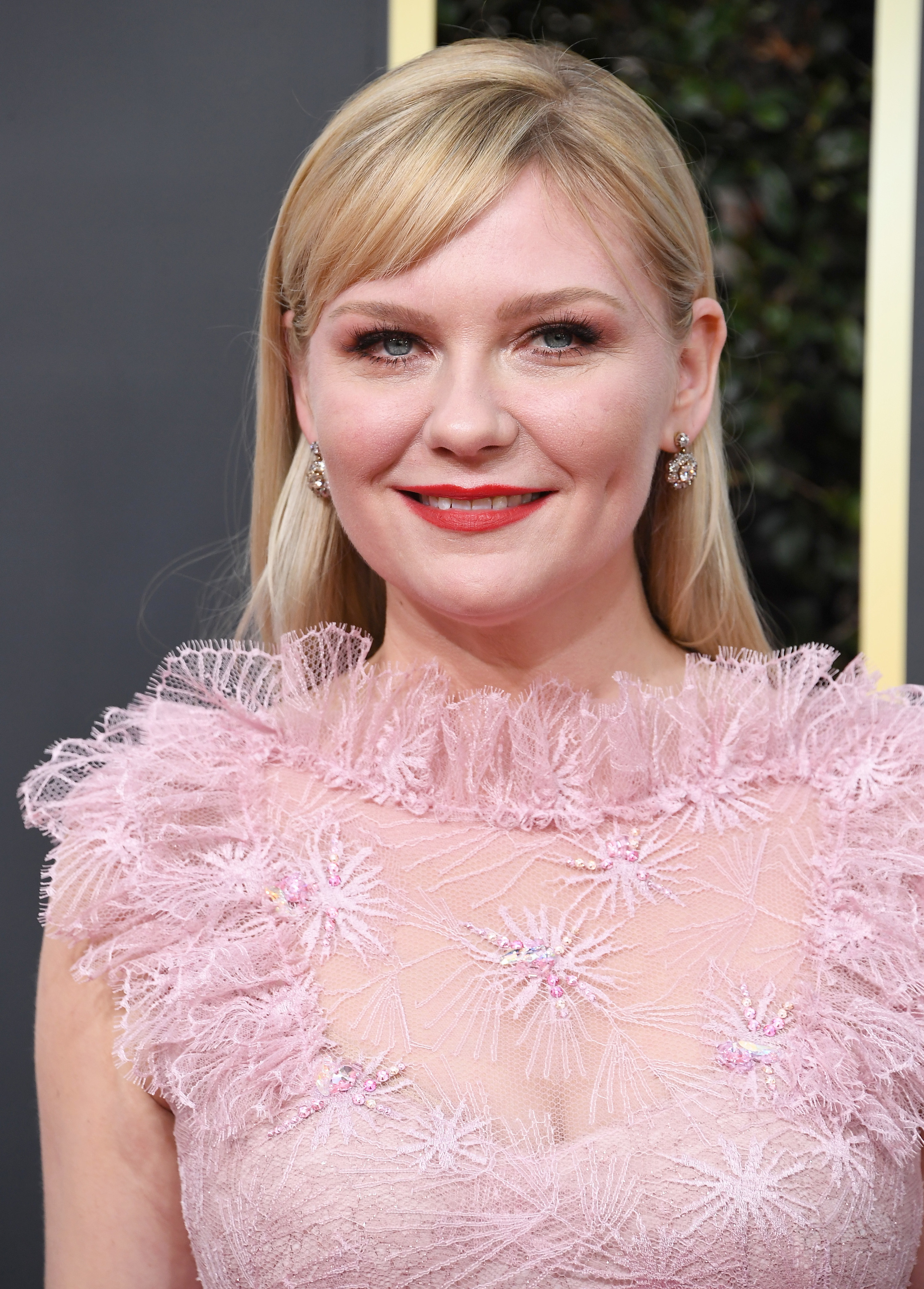 Kirsten Dunst at the 77th Annual Golden Globe Awards